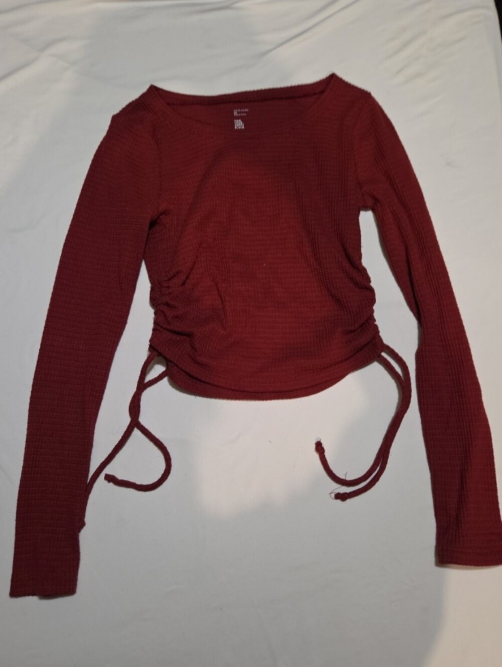 Gilly Hicks women's XS red crop top #06